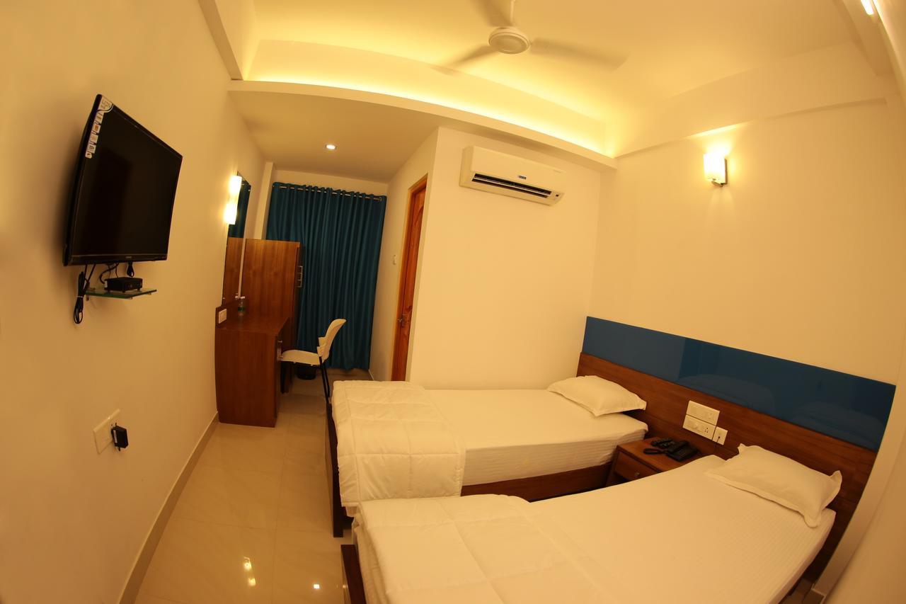 Hotel Roopmahal Thiruvananthapuram Exterior foto