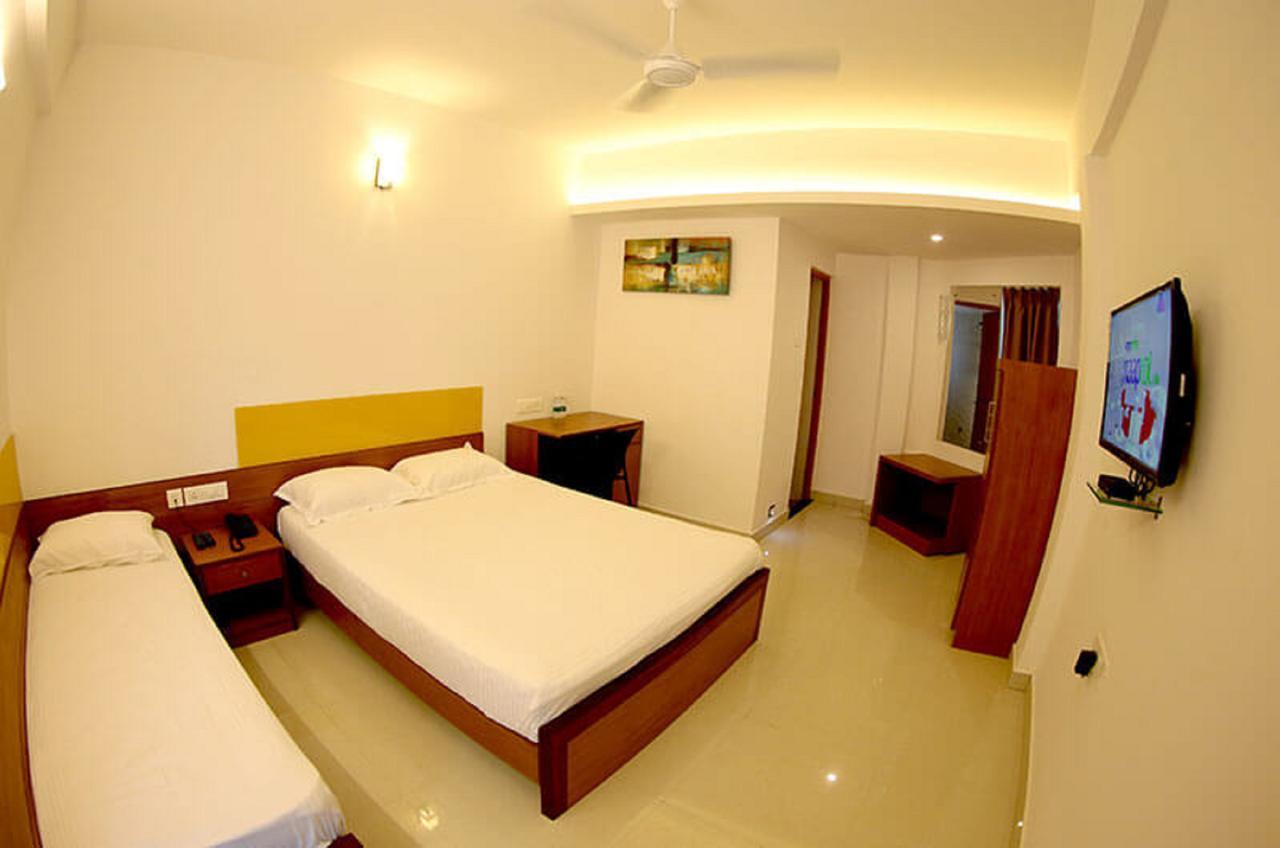 Hotel Roopmahal Thiruvananthapuram Exterior foto