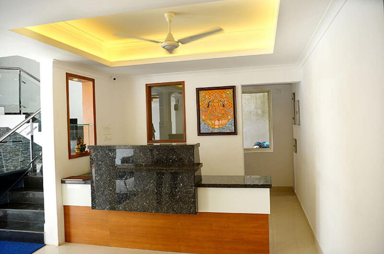 Hotel Roopmahal Thiruvananthapuram Exterior foto